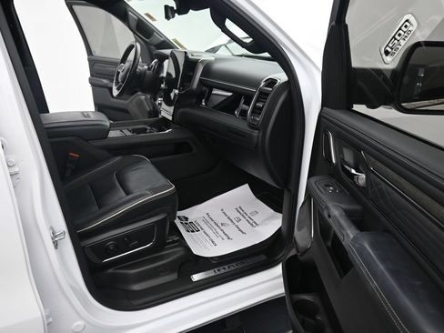 Used 2025 RAM 1500 Limited AWD/4WD image 22