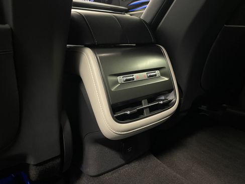 Used 2024 Lincoln Nautilus Premier w/ Equipment Group 102A image 24