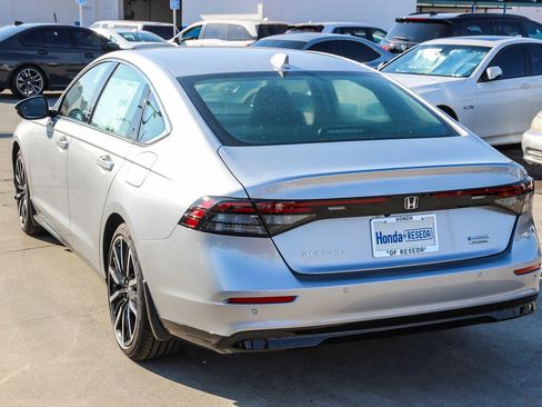 New 2025 Honda Accord Touring image 7