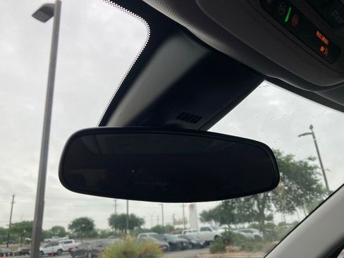 Used 2025 Chevrolet Blazer LT image 29