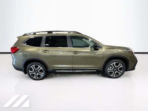 New 2026 Subaru Ascent Limited AWD/4WD image 4