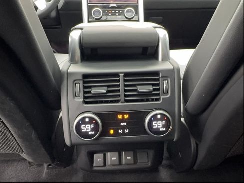 Used 2023 Land Rover Discovery S AWD/4WD image 42