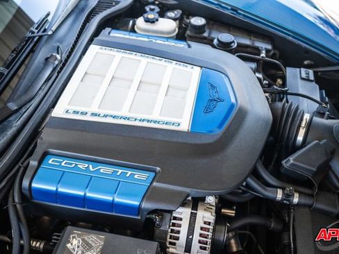 Used 2010 Chevrolet Corvette ZR1 RWD image 82