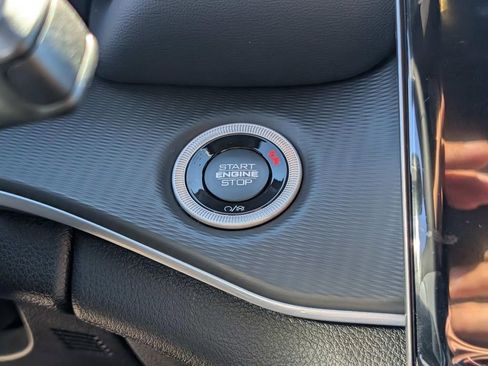 New 2025 Jeep Grand Cherokee Altitude image 27