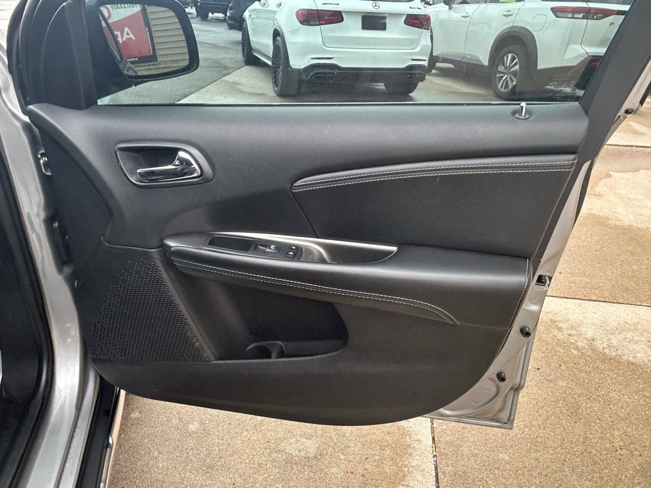 Used 2019 Dodge Journey Crossroad FWD image 17