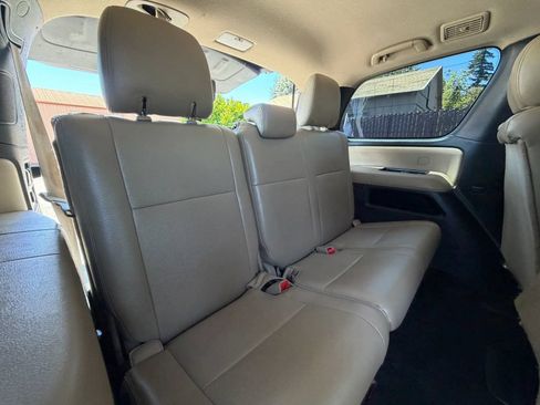 Used 2013 Toyota Sequoia SR5 AWD/4WD image 14