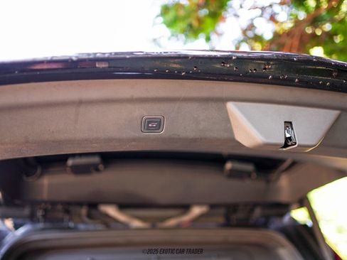 Used 2023 Cadillac Escalade ESV Sport Platinum image 88