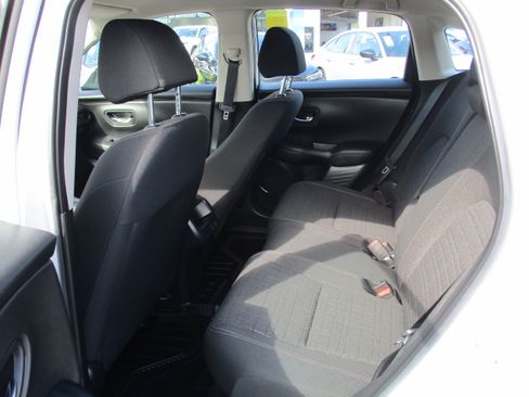 Certified 2024 Honda HR-V LX image 12