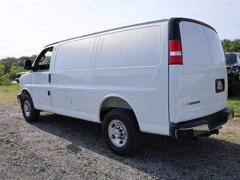 New 2025 Chevrolet Express 2500 w/ Driver Convenience Package RWD image 4