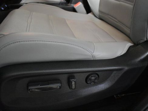 Used 2022 Honda CR-V EX-L image 12