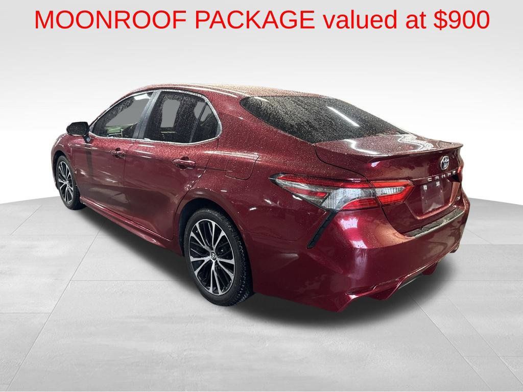 Used 2018 Toyota Camry SE w/ Moonroof Package FWD image 6