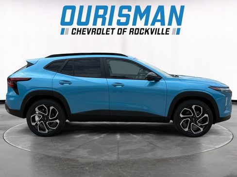 New 2026 Chevrolet Trax RS w/ Sunroof Package FWD image 7