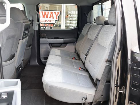 Used 2022 Ford F150 XLT w/ Equipment Group 302A High image 19