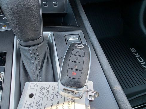 New 2026 Nissan Kicks SV image 24