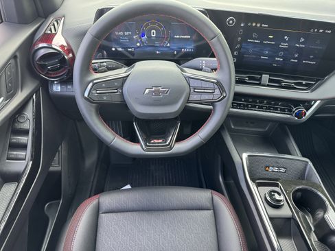 New 2026 Chevrolet Equinox RS w/ LPO, Floor Liner Package image 19