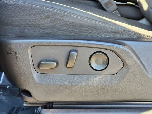 Used 2024 GMC Sierra 2500 SLE image 25