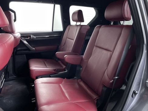 Used 2022 Lexus GX 460 Luxury w/ Sport Design Package image 22