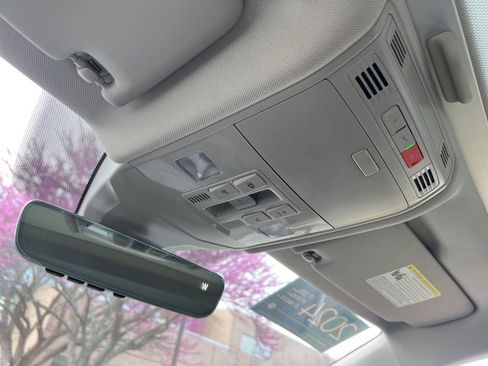 Used 2024 Volkswagen Jetta SEL image 22