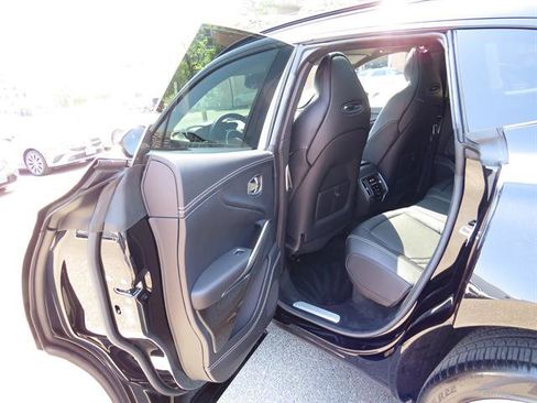 Used 2022 Aston Martin DBX AWD/4WD image 25