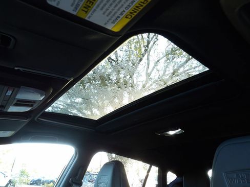 Used 2025 Subaru Crosstrek 2.5i Wilderness w/ Wilderness Package image 17