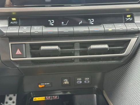 Used 2025 Toyota Camry SE image 20