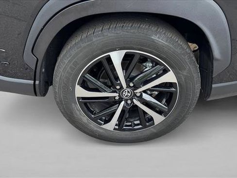 Used 2023 Toyota Corolla Cross AWD Hybrid w/ Convenience Package image 9