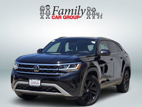 Used 2023 Volkswagen Atlas Cross Sport SE w/ Black Wheel Package FWD image 1