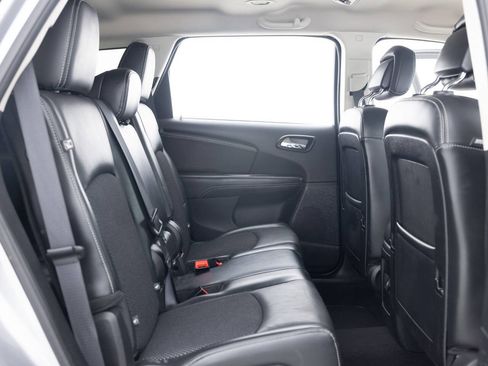 Used 2018 Dodge Journey Crossroad AWD/4WD image 29