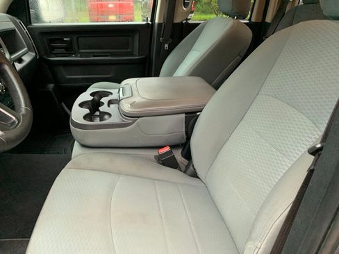 Used 2018 RAM 1500 Express AWD/4WD image 18