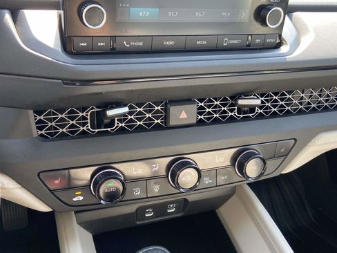 Certified 2023 Honda Accord EX image 18