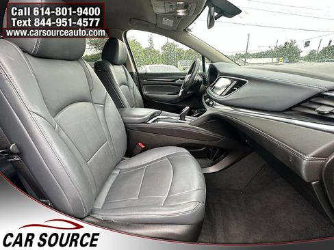 Used 2019 Buick Enclave Essence AWD/4WD image 26