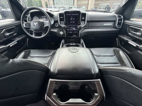 Used 2025 RAM 1500 Laramie AWD/4WD image 16