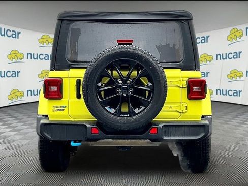 Used 2022 Jeep Wrangler Unlimited Sahara AWD/4WD image 5