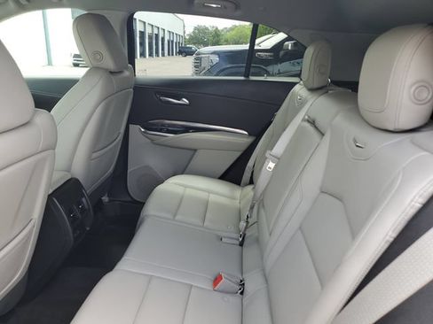 Used 2019 Cadillac XT4 Luxury FWD image 10
