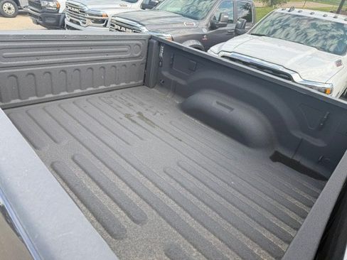 Certified 2025 RAM 2500 Big Horn AWD/4WD image 14