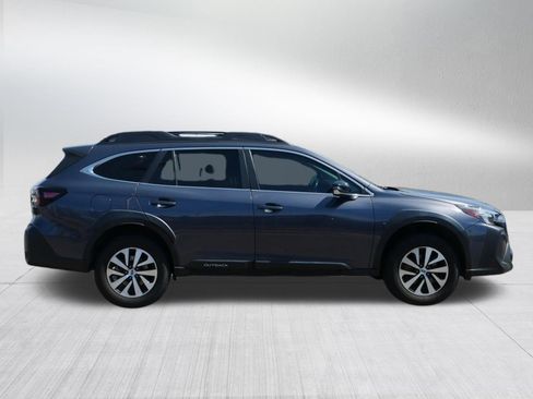Used 2024 Subaru Outback Premium AWD/4WD image 8