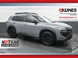 Used 2025 Nissan Rogue SV AWD/4WD video 1