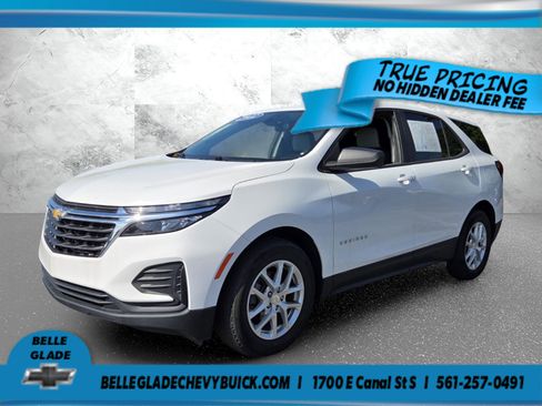 Certified 2022 Chevrolet Equinox LS w/ LS Convenience Package FWD image 1