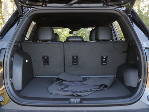 New 2026 Chevrolet Equinox LT w/ Convenience Package II image 29