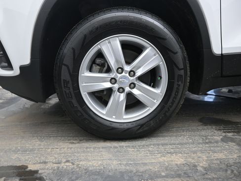 Used 2019 Chevrolet Trax LT w/ LT Convenience Package image 9