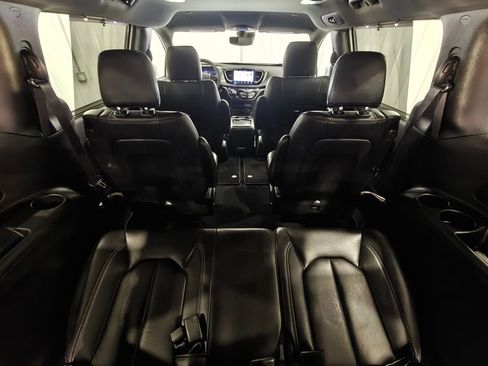Used 2022 Chrysler Pacifica Touring-L w/ S Appearance Package image 31