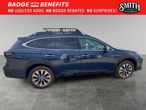 Used 2023 Subaru Outback Touring XT AWD/4WD image 3