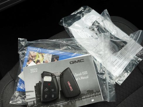 Used 2022 GMC Sierra 1500 Elevation image 39