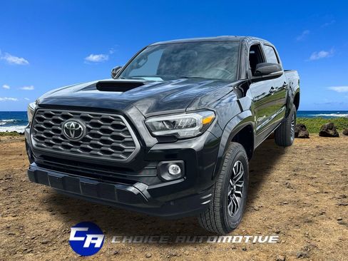 Used 2023 Toyota Tacoma image 1
