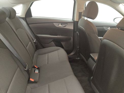 Used 2021 Kia Forte LXS FWD image 19