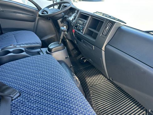 New 2025 Chevrolet Low Cab Forward image 13