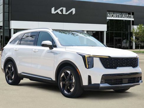 Certified 2025 Kia Sorento EX w/ EX Panoramic Sunroof Package AWD/4WD image 7