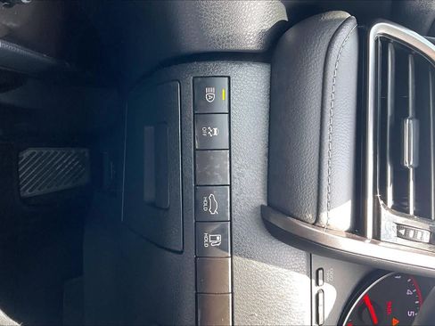 Used 2024 Toyota Camry XSE FWD image 33
