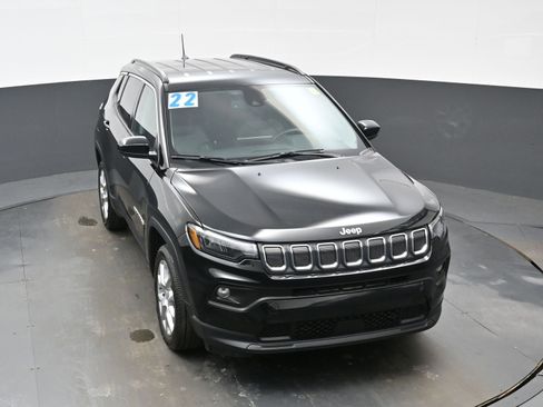 Used 2022 Jeep Compass Latitude image 39