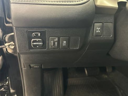 Used 2014 Toyota RAV4 XLE AWD/4WD image 22